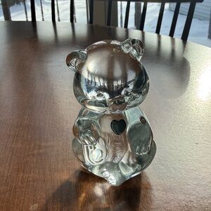 Fenton clear bear with birthstone heart